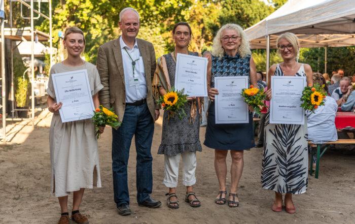 Preisträgerinnen des Wissenschaftspreises 2023 mit Präsident Dirk Sielmann, Foto: Matthias Enter